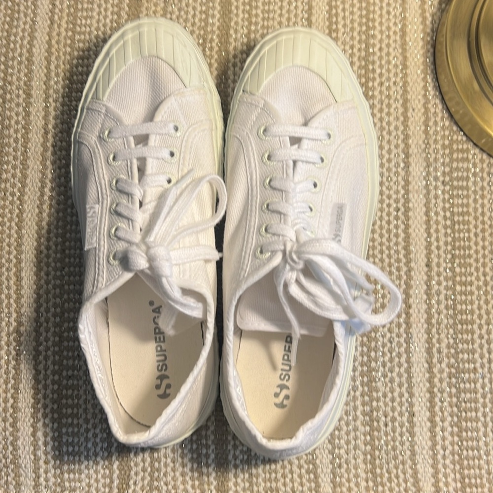 Superga Women’s White Canvas Sneakers Size 8 - Picture 5 of 6